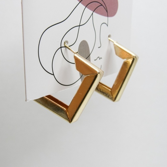 .5” Cube Gold Earrings Minimalist Trendy Earring Set - Picture 3 of 9